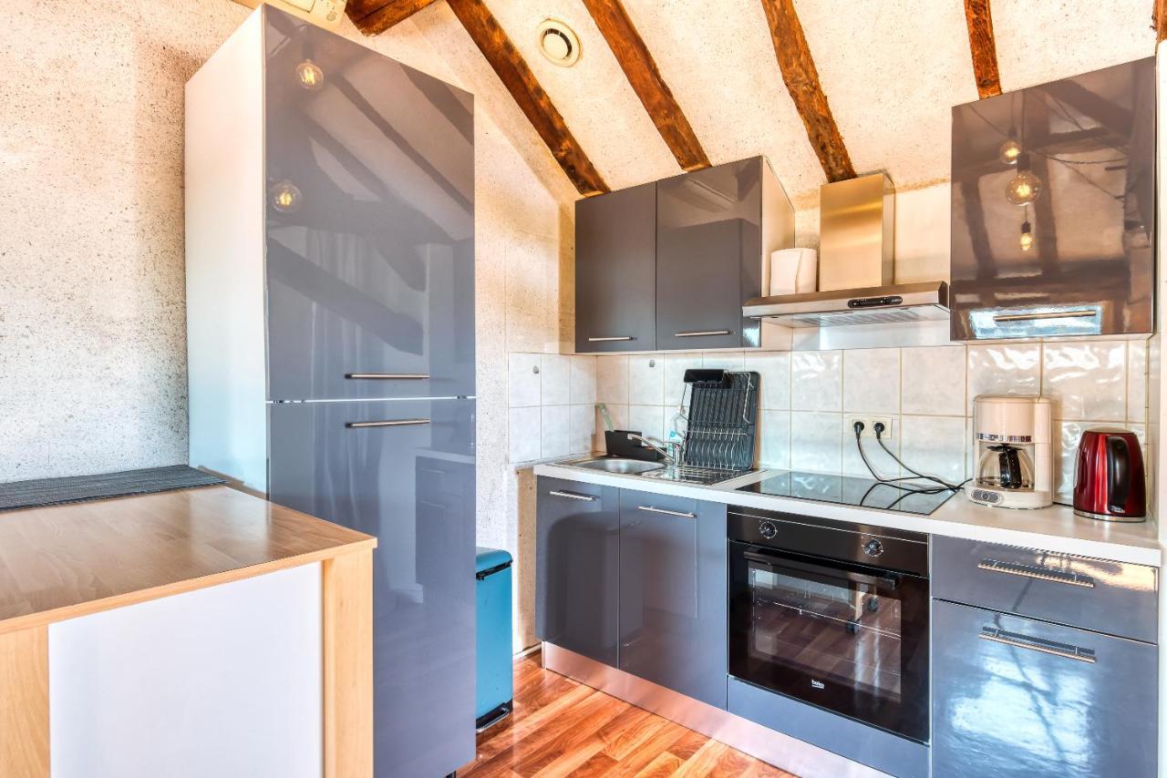 Sous Les Toits Vue Loire Apartment Bouchemaine Exterior foto